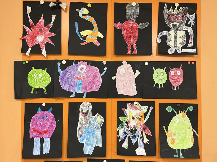 Plakat mit vielen bunten Monstern