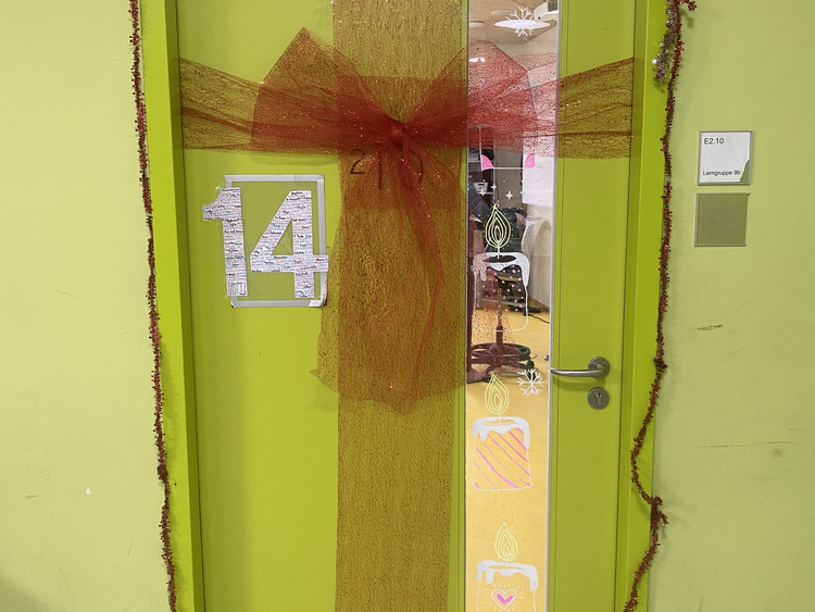 Die GMS als begehbarer Adventskalender