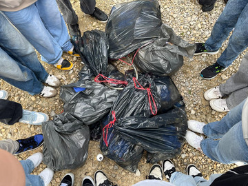 Müllsammelaktion der Lerngruppe 8b: Gemeinsam für eine saubere Gemeinde