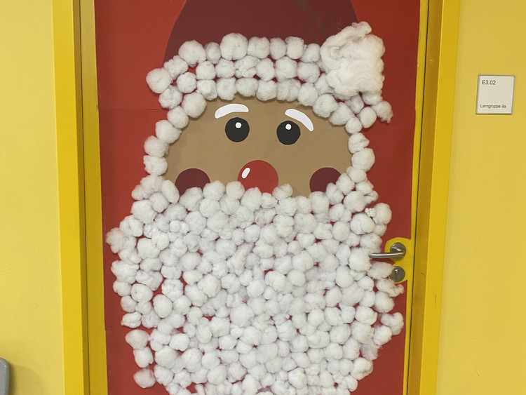 Die GMS als begehbarer Adventskalender