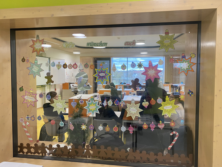 Die GMS als begehbarer Adventskalender