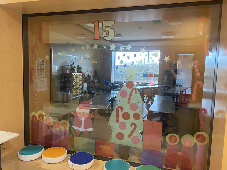 Die GMS als begehbarer Adventskalender